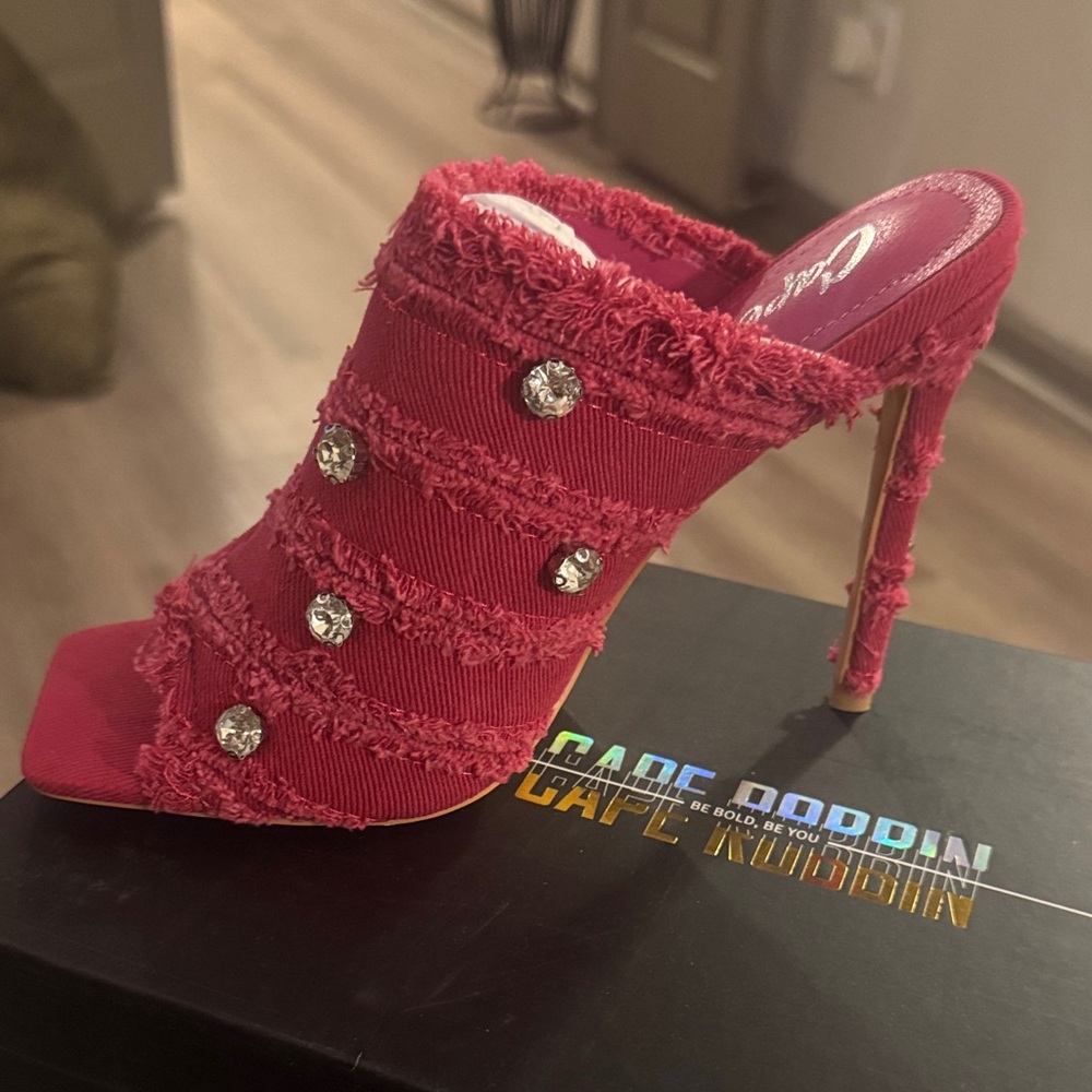 Cape Robbin🔥Distressed Pink Denim/bling Heels Slipon Shoes Women's BNIB SZ 8.5